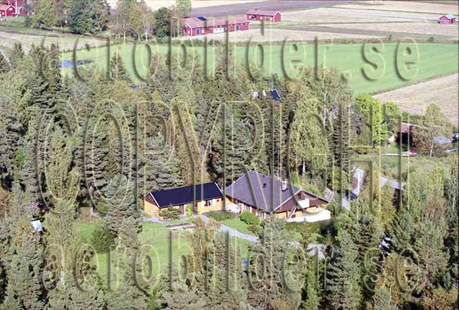 FFKV 98-635, #33. FFKV 98-635_033 (Uppges vid kontakt med Svenska Aero-Bilder AB)